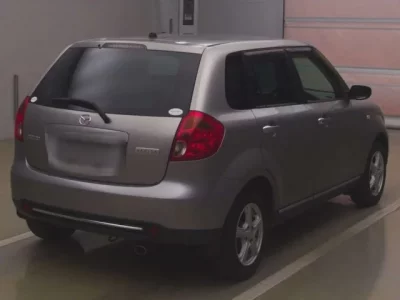 Mazda VERISA