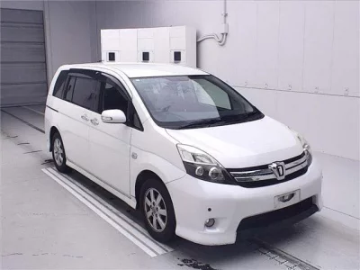 Toyota ISIS