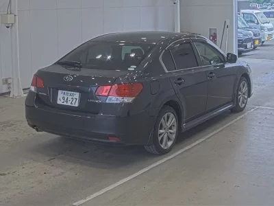 Subaru LEGACY B4