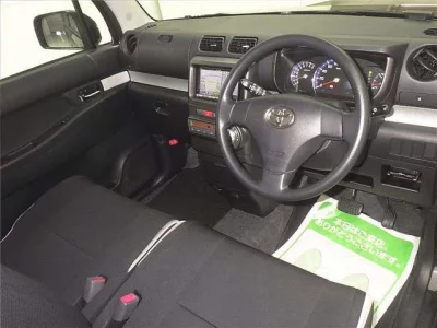 Toyota PIXIS SPACE