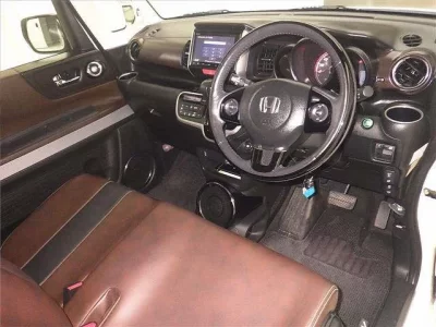 Honda N BOX SLASH