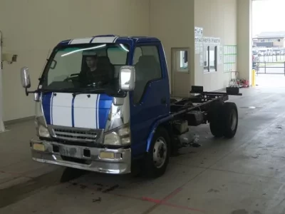 Isuzu ELF