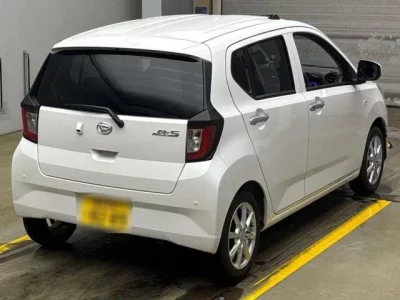 Daihatsu MIRA E S