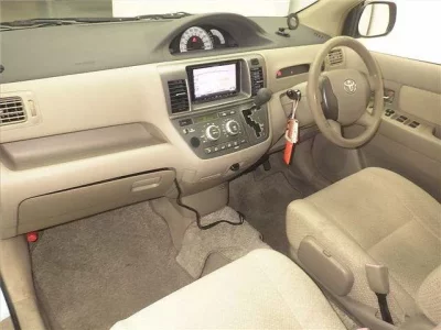 Toyota RAUM