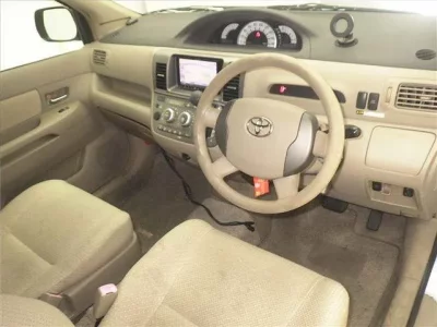 Toyota RAUM