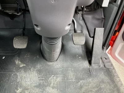 Nissan TRUCK