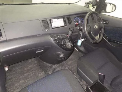 Toyota ISIS