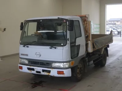 Hino TRUCK