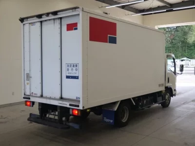 Isuzu ELF