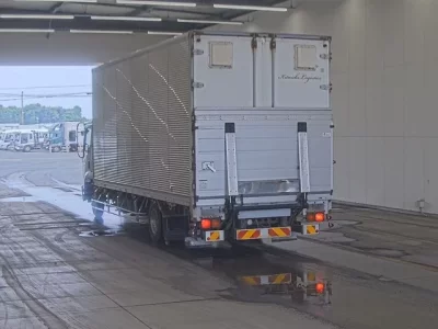Isuzu FORWARD