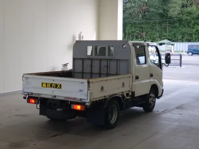 Hino DUTRO