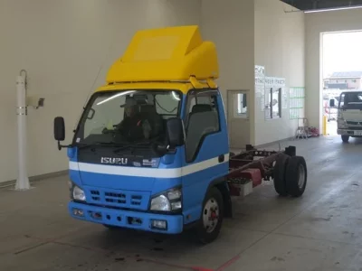 Isuzu ELF
