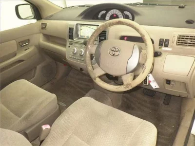 Toyota RAUM