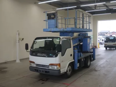 Isuzu ELF