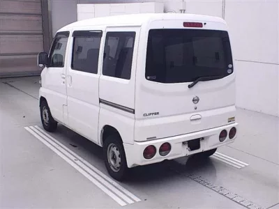 Nissan CLIPPER VAN