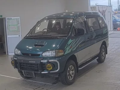 Mitsubishi DELICA