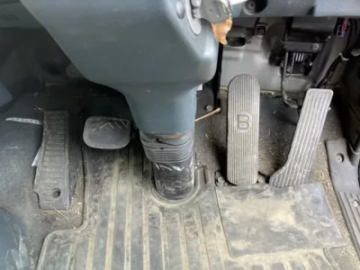 Nissan TRUCK