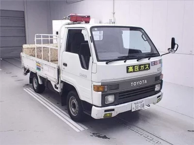 Toyota HIACE TRUCK