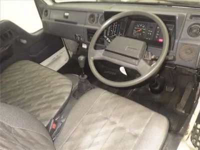 Toyota HIACE TRUCK