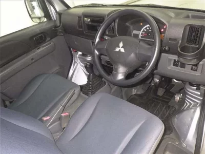 Mitsubishi MINICAB VAN