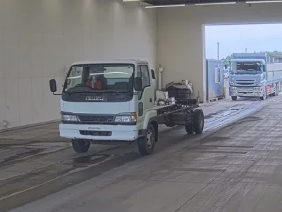 Isuzu JUSTON