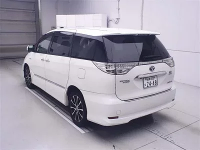 Toyota ESTIMA HYBRID