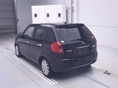 Mazda VERISA