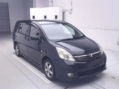 Toyota ISIS