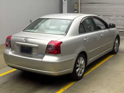 Toyota AVENSIS SEDAN