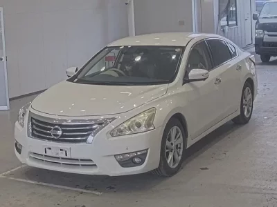 Nissan TEANA