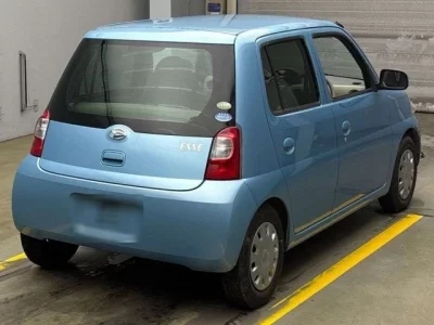 Daihatsu Esse