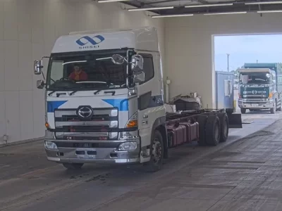 Hino TRUCK