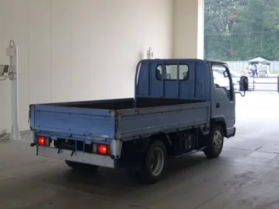 Nissan TRUCK