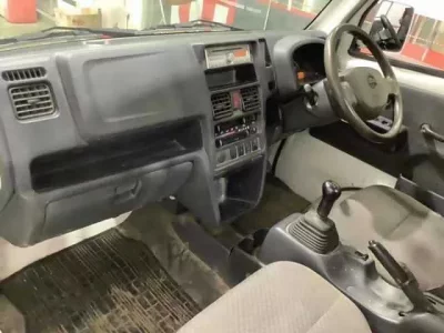 Nissan CLIPPER TRUCK
