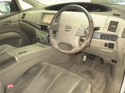 Toyota ESTIMA HYBRID