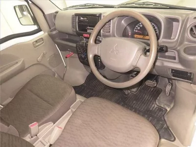 Mitsubishi MINICAB VAN