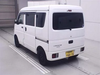 Mitsubishi MINICAB VAN