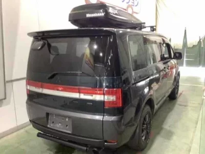 Mitsubishi DELICA D5