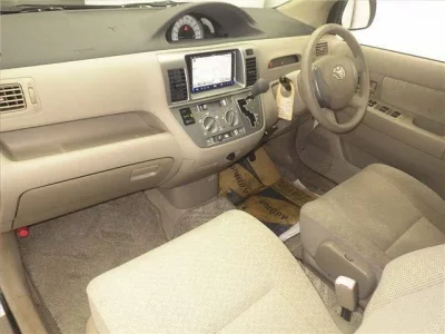 Toyota RAUM