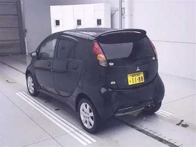 Mitsubishi I