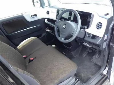 Suzuki MRWAGON
