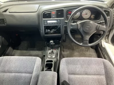 Nissan PRIMERA
