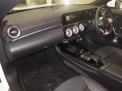Mercedes-Benz CLA CLASS