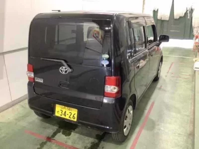 Toyota PIXIS SPACE