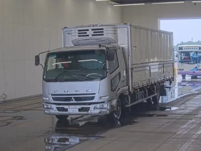 Mitsubishi FUSO FIGHTER