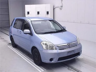 Toyota RAUM