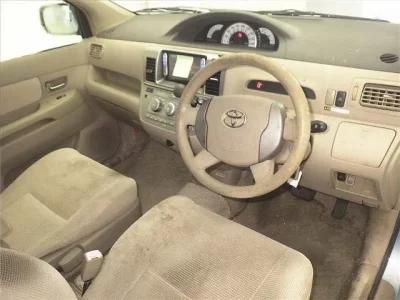 Toyota RAUM