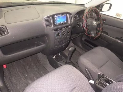 Toyota SUCCEED