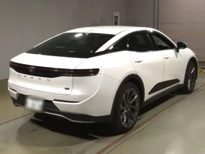 Toyota CROWN CROSSOVER