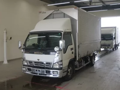 Isuzu ELF